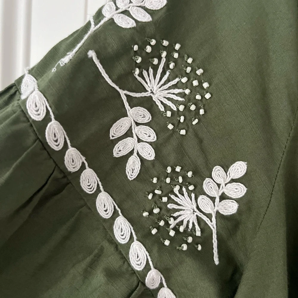 Zara Mini Green Embroidered Dress Like New - Picture 6 of 9